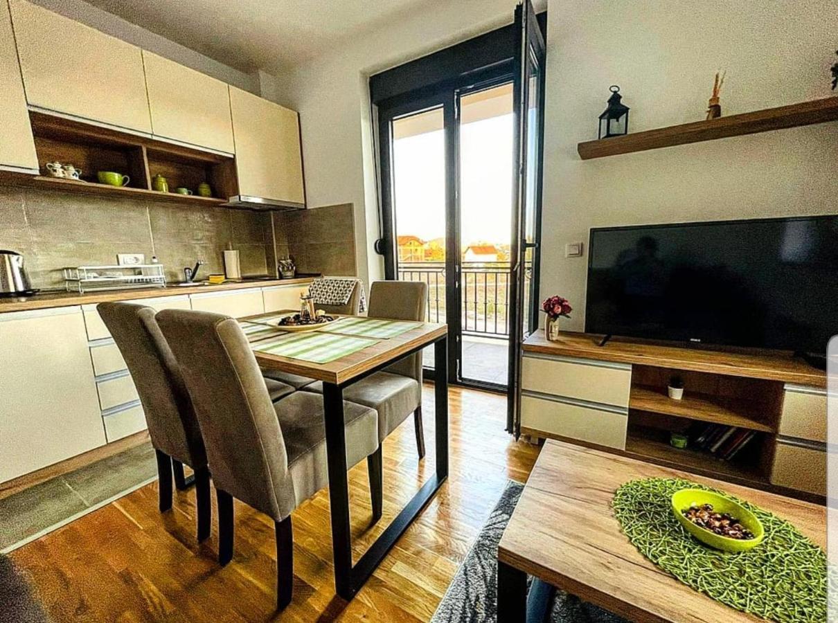 Lux Apartmani Vojinovic Zlatibor Buitenkant foto