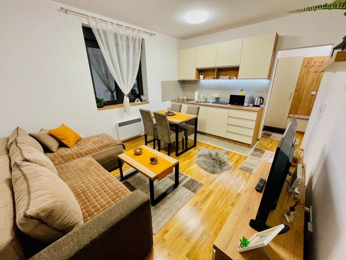 Lux Apartmani Vojinovic Zlatibor Buitenkant foto